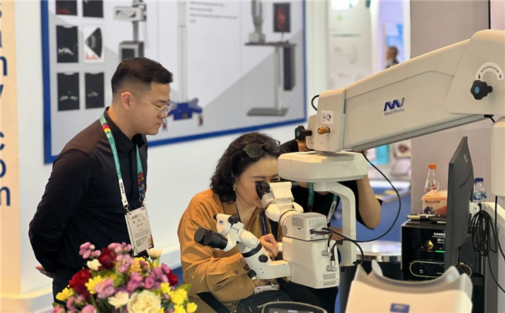 MediWorks@APAO｜New Ophthalmic Surgical Microscope Shines at Bali