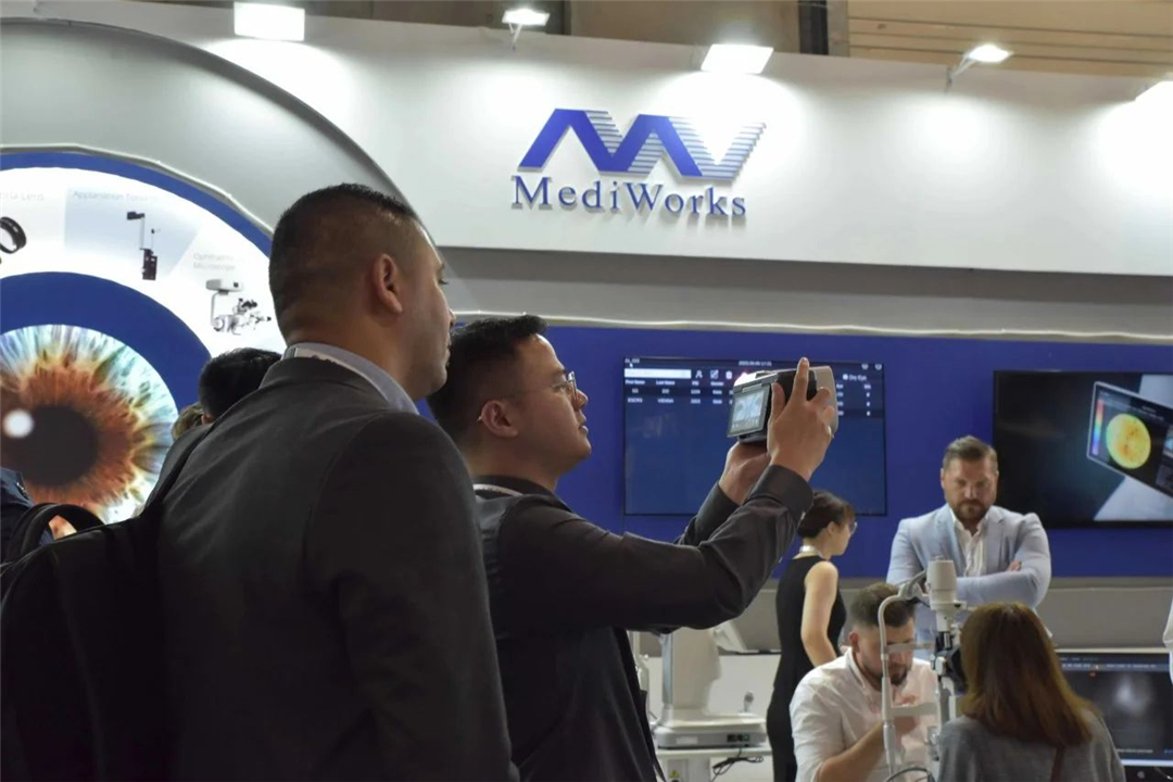 MediWorks @ 2023 ESCRS｜See the Details, Reveals the Difference