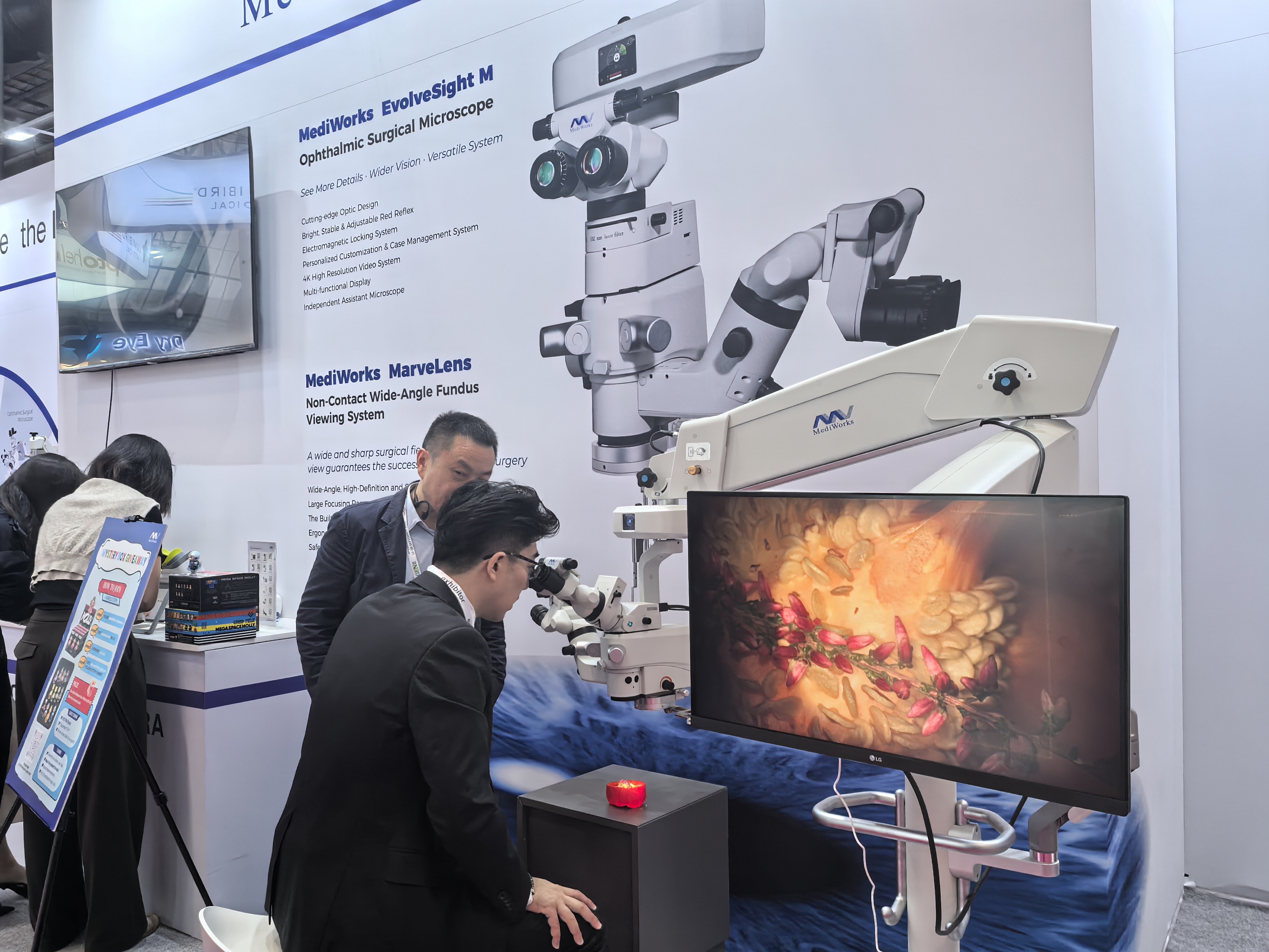 MediWorks Showcases Innovation at the 43rd ESCRS Annual Congress in Copenhagen