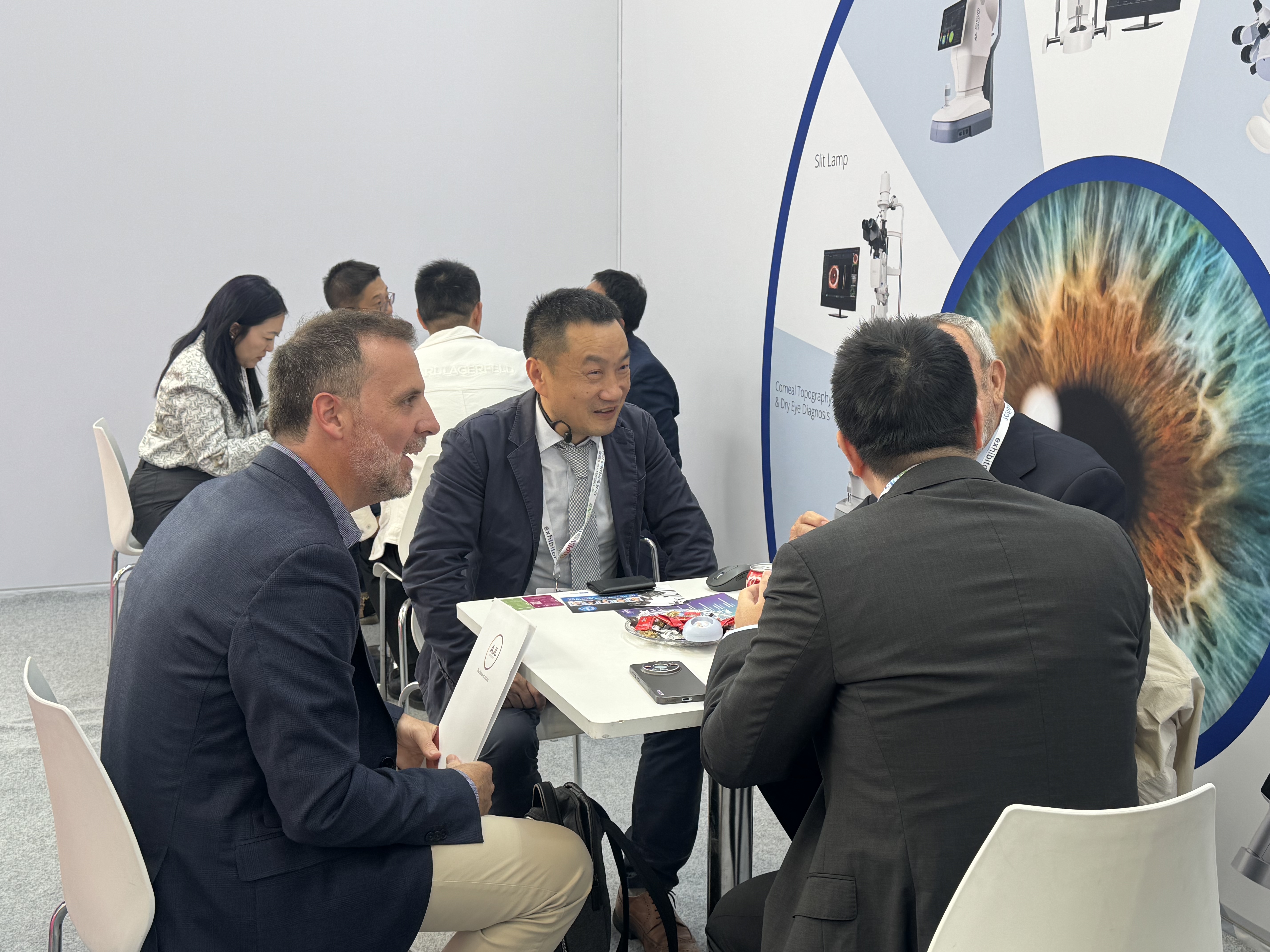 MediWorks Showcases Innovation at the 43rd ESCRS Annual Congress in Copenhagen