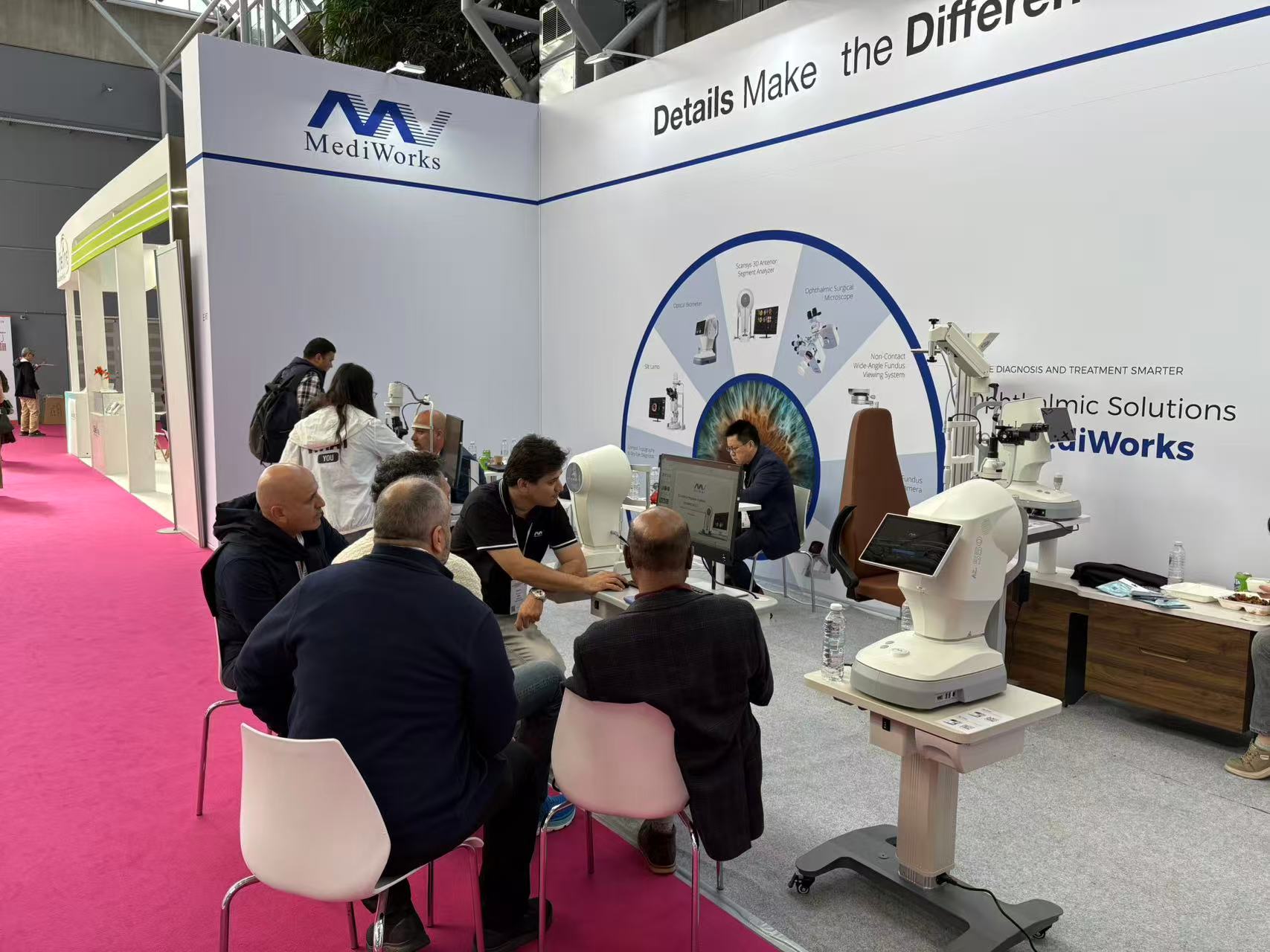 MediWorks Showcases Innovation at the 43rd ESCRS Annual Congress in Copenhagen