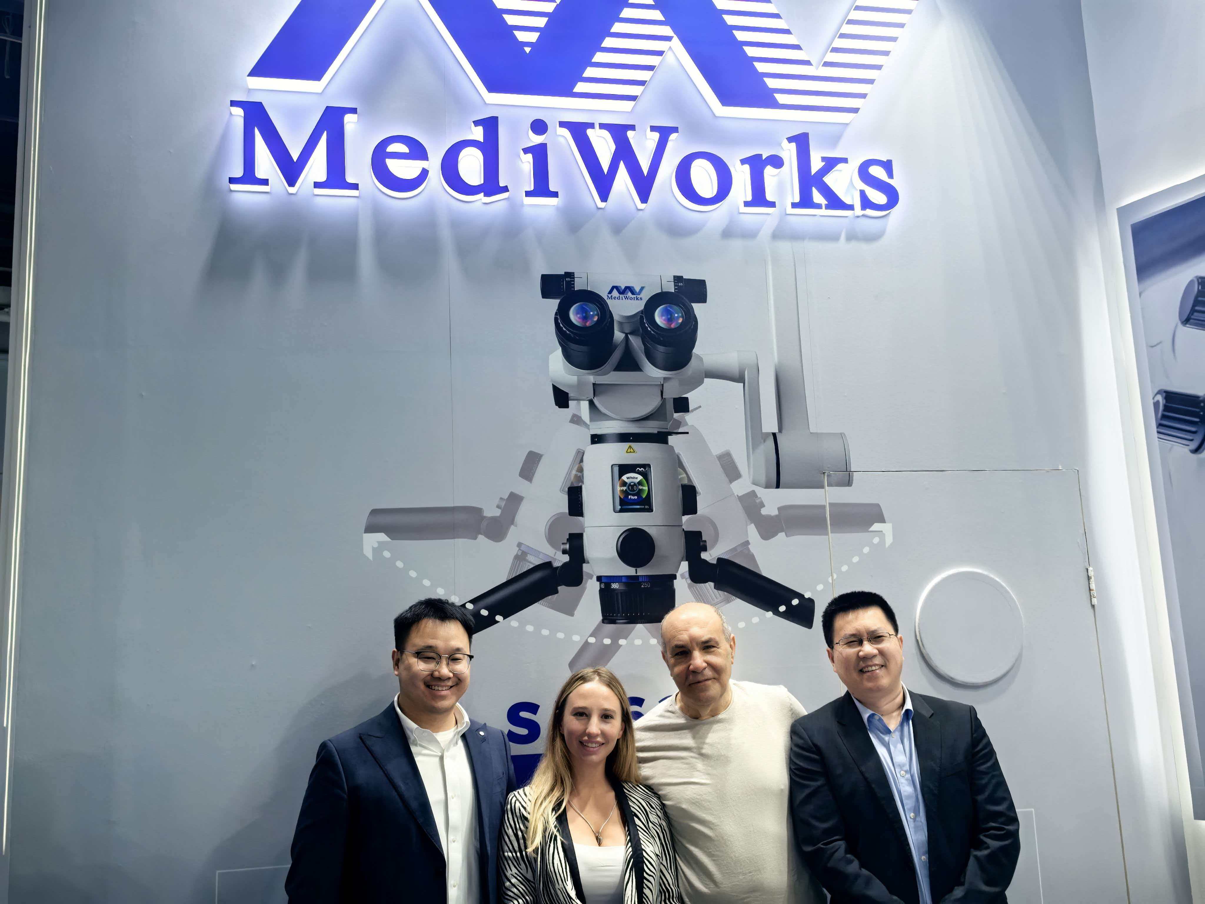 AEEDC Dubai 2026: MediWorks Unveils Owl-Swing System and Celebrates Core Regional Partners