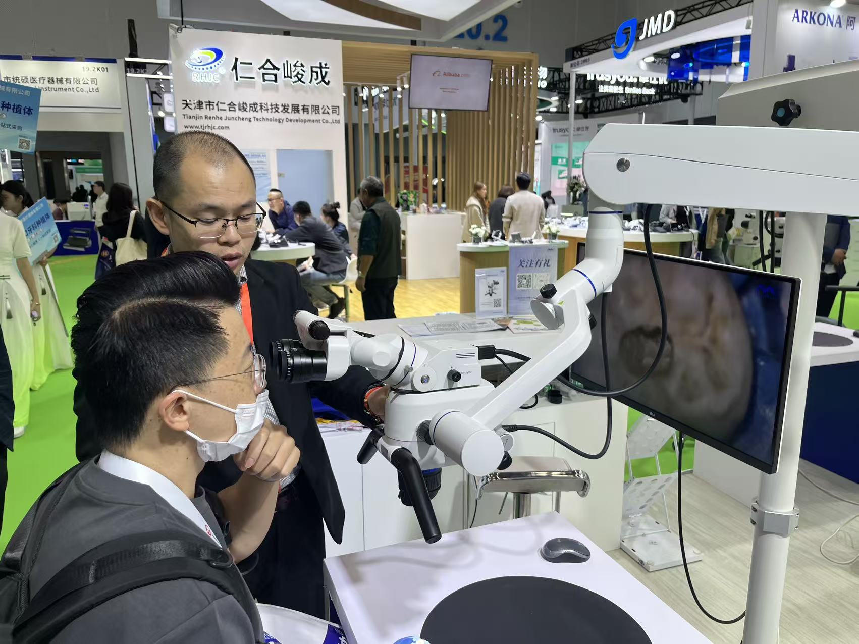 MediWorks Dental Makes a Grand Appearance at South China International Dental Exhibition, Empowering the Entire Oral Diagnosis and Treatment Scenario with Cutting-Edge Technology