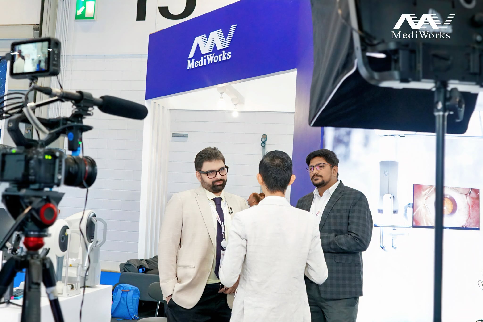 MediWorks Highlights Cutting-Edge Ophthalmic Innovations at ESCRS 2026